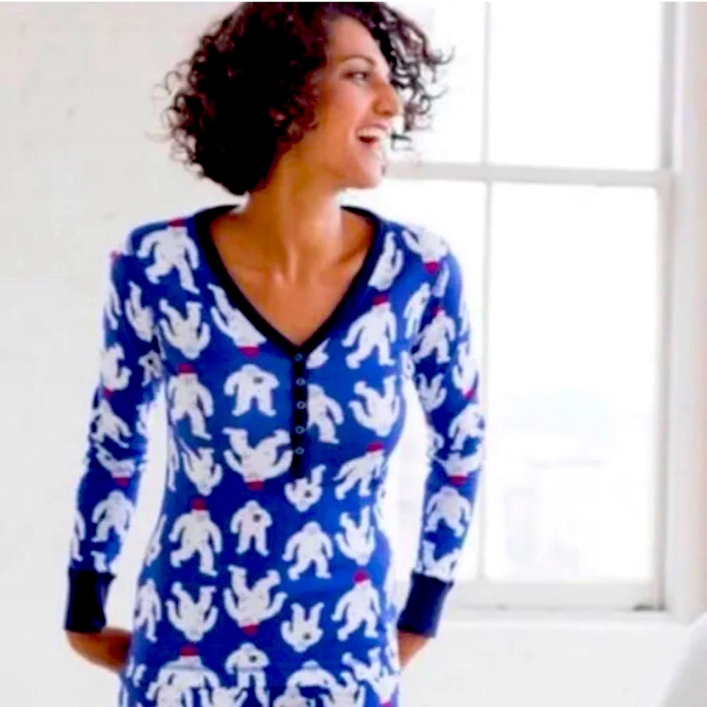 HANNA ANDERSSON WOMENS HENLEY PAJAMA SHIRT BLUE YETI
Size Large